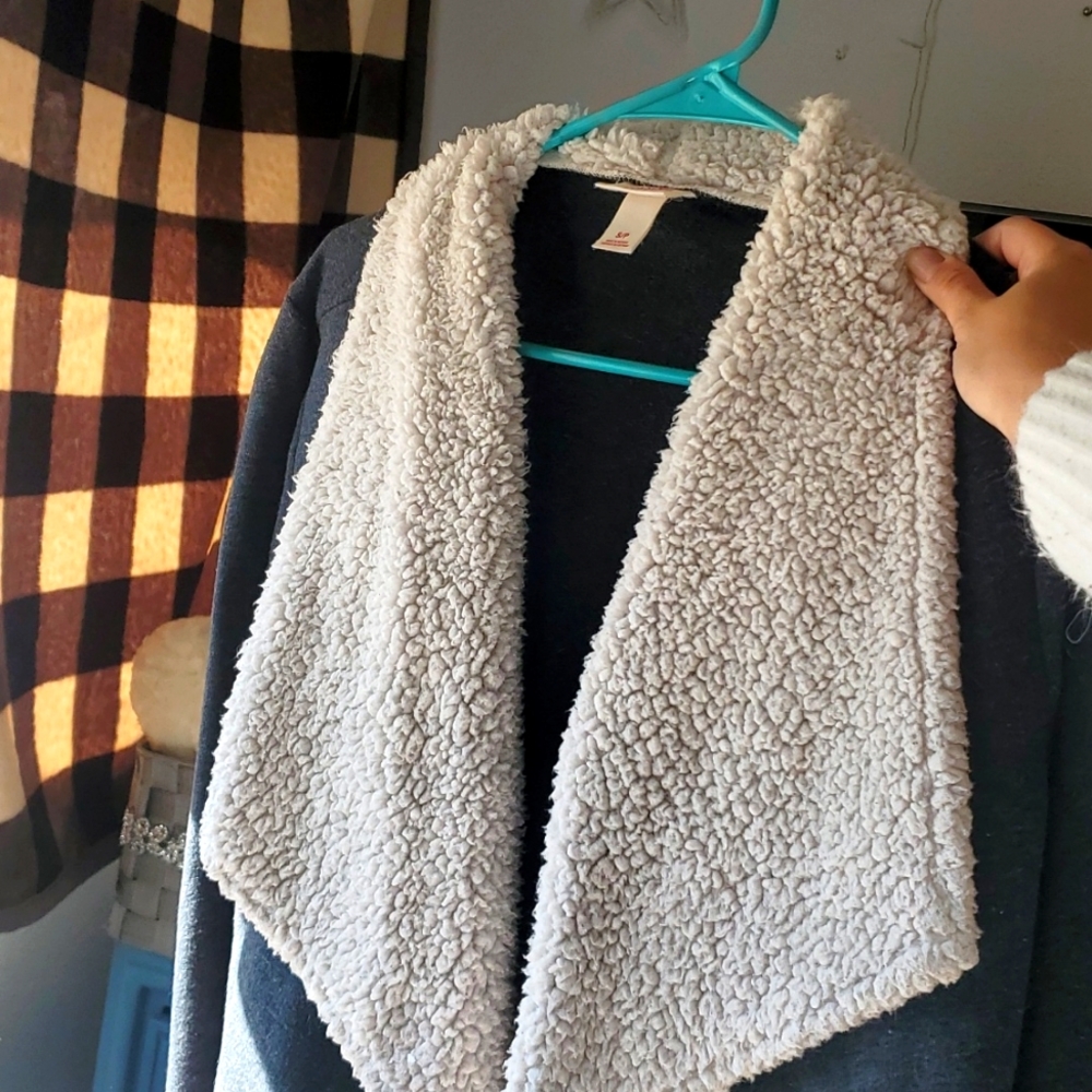 Long sleeve sweater cardigan